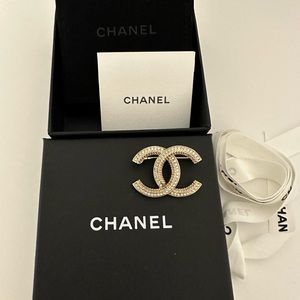 Chanel Gold & Crystal Broche